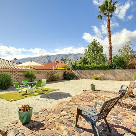 Inviting Palm Springs Home 3 Mi To Downtown!